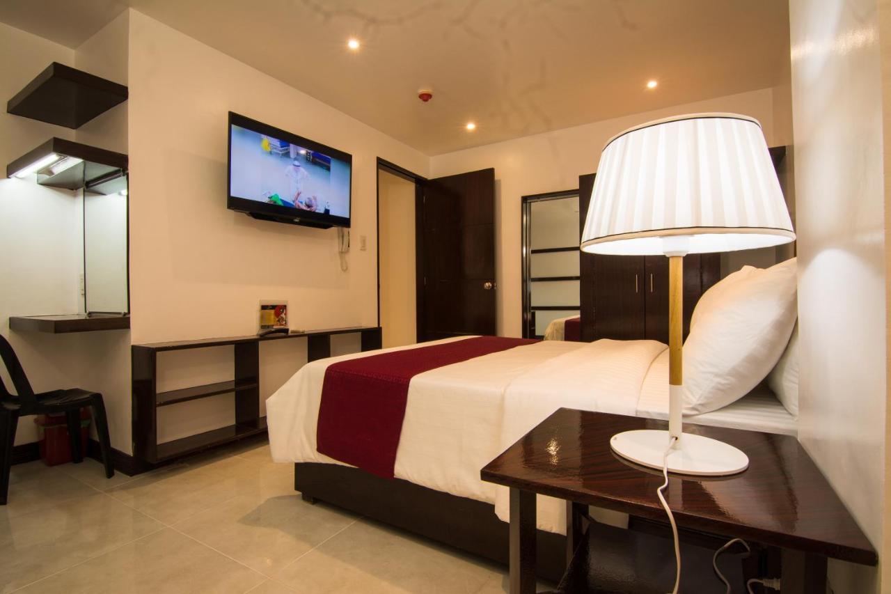 Diamond Hotel And Resto Catarman  Zewnętrze zdjęcie